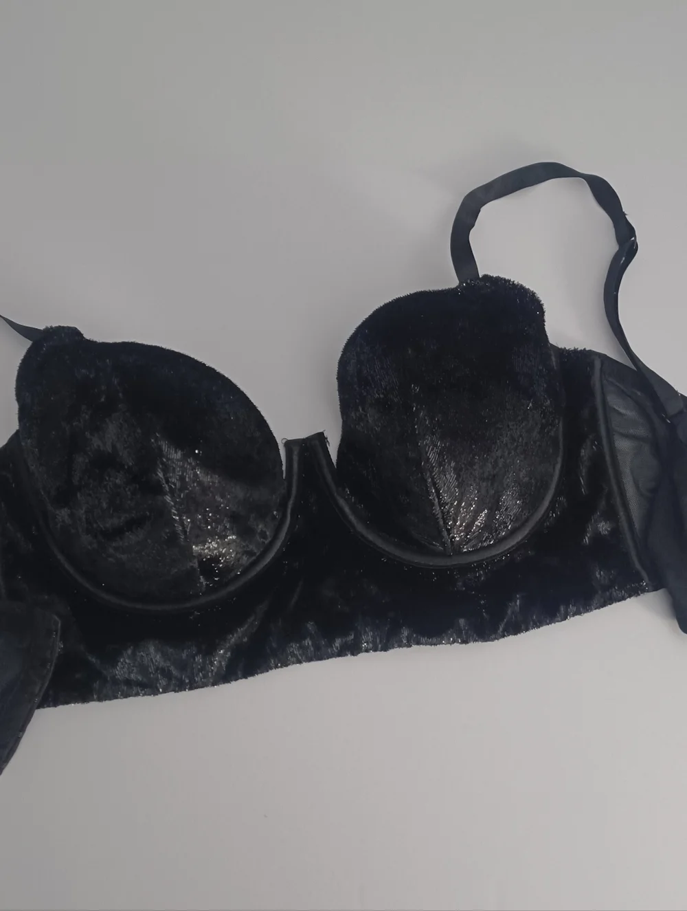 Victoria's Secret Balconet Bra Sz 34D